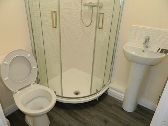 2 Bedroom Apartment To Rent In Hallam Fields, Leicester, LE4