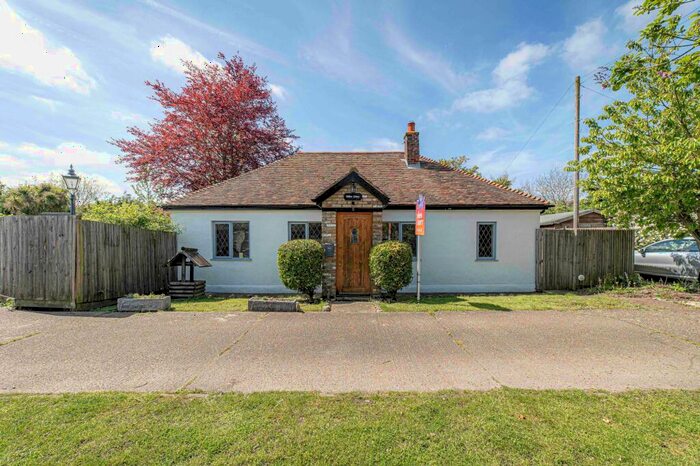 2 Bedroom Detached Bungalow To Rent In Windmill Close, Canterbury, CT1