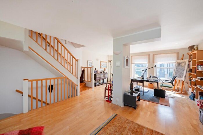 3 Bedroom Town House For Sale In Eldon Grove, Hampstead Village, London, NW3