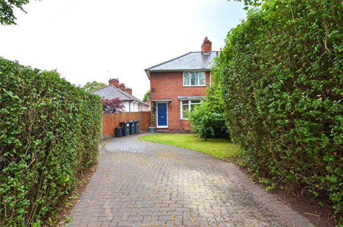 3 Bedroom Semi-Detached House To Rent In Spa Grove, Birmingham, West Midlands, B30