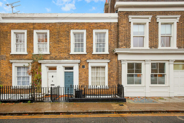 3 Bedroom Terraced House To Rent In White Horse Road, Limehouse, E1