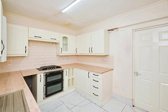 3 Bedroom Terraced House For Sale In Kitts Green Road, Birmingham, West Midlands, B33
