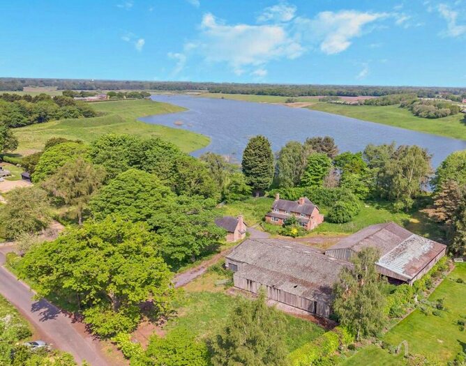 3 Bedroom Land For Sale In Whisterfield Lane, Siddington, Macclesfield, Cheshire, SK11