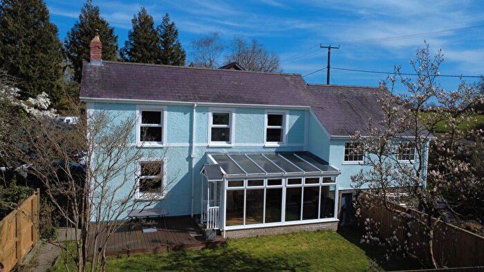 3 Bedroom Property For Sale In St. Clears, Carmarthen, SA33
