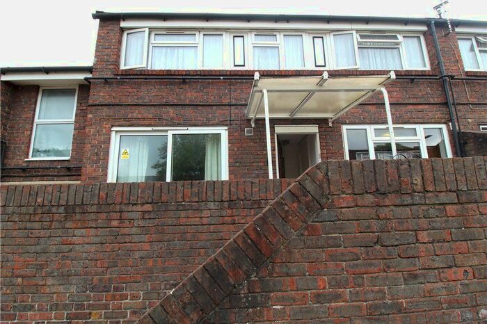 Property To Rent In Hermes Walk, Northolt, UB5