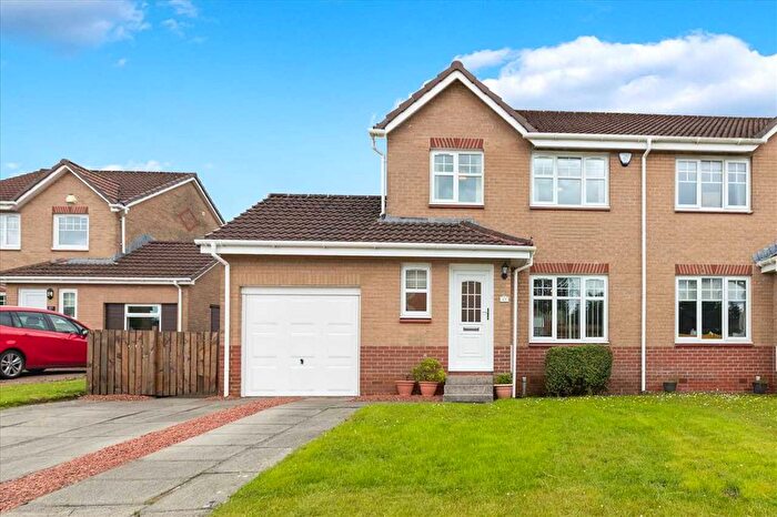 3 Bedroom Semi-Detached House For Sale In Wintergreen Court, Stewartfield, East Kilbride, G74