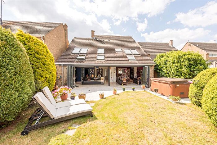 4 Bedroom Detached House For Sale In Cross Way, Middle Barton, Chipping Norton, OX7