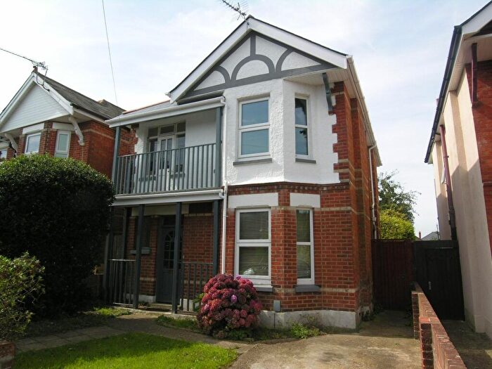 4 Bedroom House To Rent In Bedroom House In Bournemouth, BH9