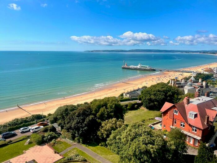 3 Bedroom Apartment For Sale In Grove Road, Bournemouth, Dorset, BH1