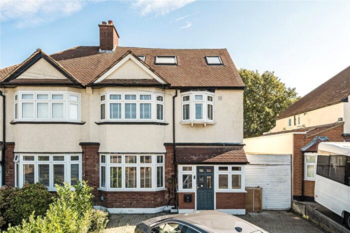 4 Bedroom Semi-Detached House For Sale In Woodyates Road, Lee, London, SE12