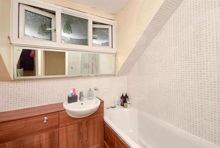 3 Bedroom Terraced House For Sale In Brennewater Mews, Norwich, NR5