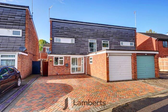 4 Bedroom Semi-Detached House For Sale In Langley Close, Matchborough West, Redditch, B98