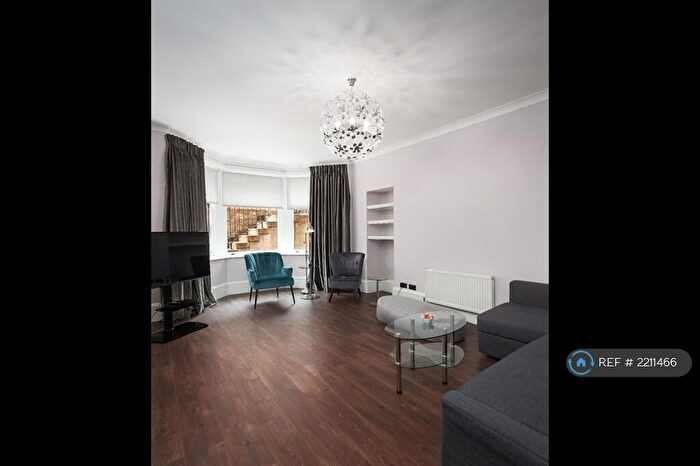 2 Bedroom Flat To Rent In Roxburgh Street, Glasgow, G12