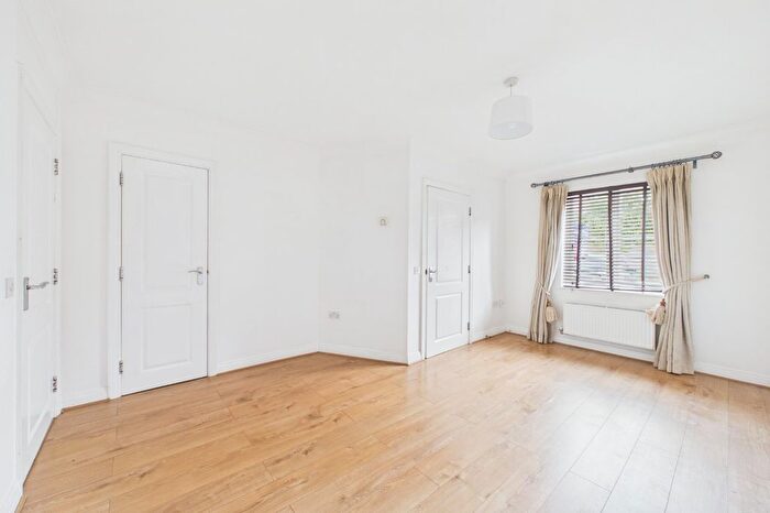 3 Bedroom Semi-Detached House To Rent In Barley Gardens, Winnersh, Wokingham, Berkshire, RG41