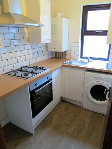 1 Bedroom Apartment To Rent In Wellington Road, Fallowfield, M14