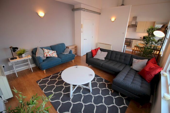 2 Bedroom Flat To Rent In The Tobacco Factory, Naples Street, Manchester, M4