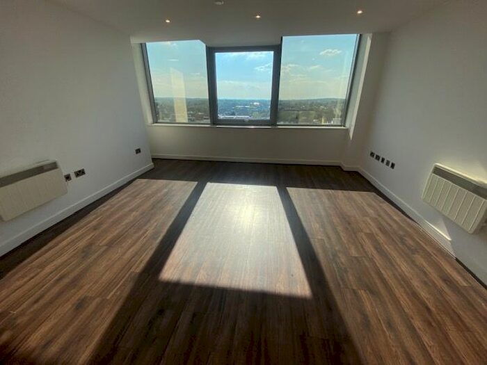 1 Bedroom Flat To Rent In Churchill Place, Basingstoke, Hampshire, RG21