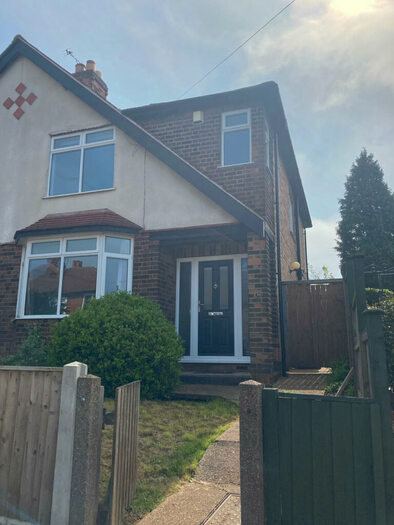 3 Bedroom Semi-Detached House To Rent In Northcliffe Avenue, Mapperley, Nottingham, Nottinghamshire, NG3