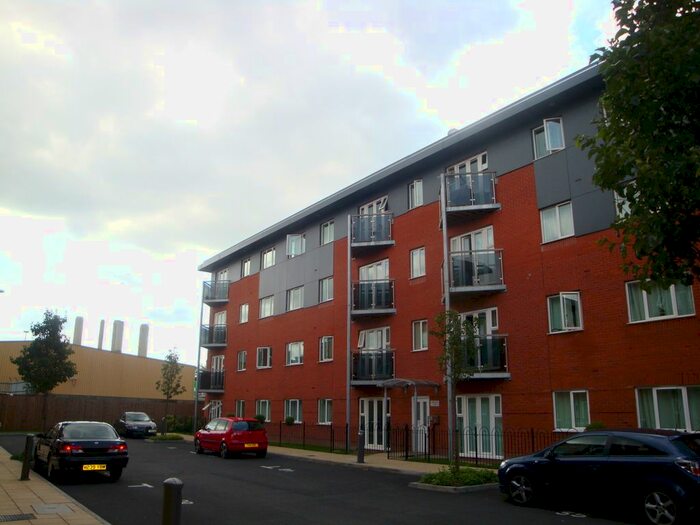 2 Bedroom Flat To Rent In Conisbrough Keep, Coventry, CV1