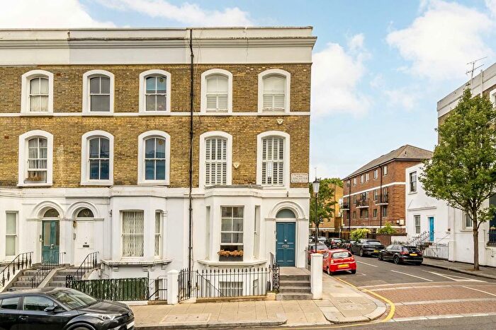 2 Bedroom Flat For Sale In Lancaster Road, Notting Hill, W11