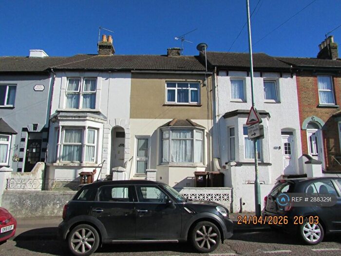 3 Bedroom Terraced House To Rent In Gillingham Road, Gillingham, ME7
