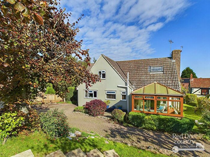 4 Bedroom Detached House For Sale In Lime Street, Nether Stowey, Bridgwater, TA5