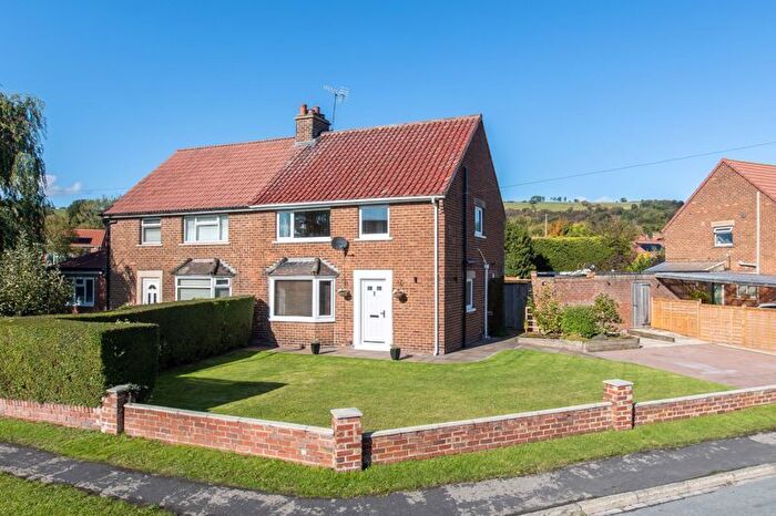 3 Bedroom Semi-Detached House For Sale In Valley View, Ampleforth, York, YO62