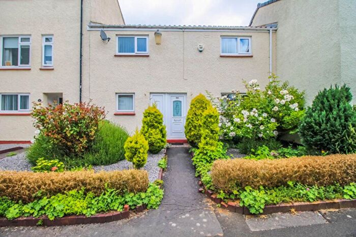 3 Bedroom Terraced House For Sale In Fernlea Close, Fatfield, Washington, NE38