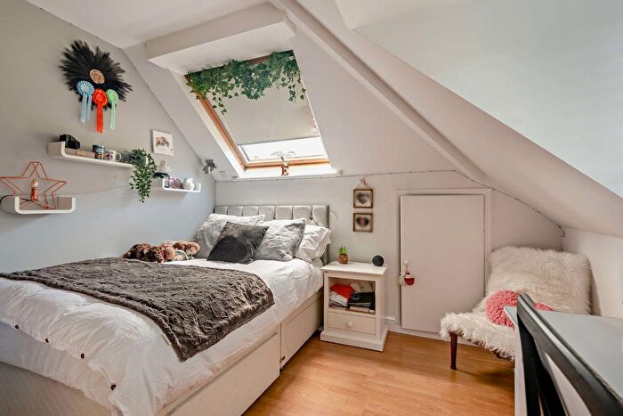 4 Bedroom Detached House For Sale In Botany Hill, The Sands, Farnham, Surrey, GU10