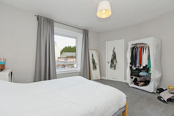 2 Bedroom Flat For Sale In /, Dumbarton Road, Scotstoun, G14
