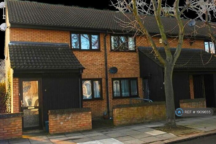 1 Bedroom Maisonette To Rent In Mandeville Road, Enfield, EN3