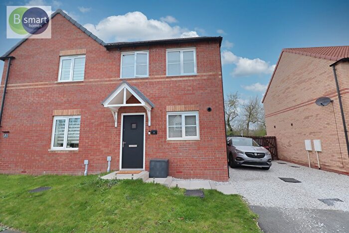3 Bedroom Semi-Detached House For Sale In Blunn Croft, Kilnhurst, Rotherham, Wj, S64