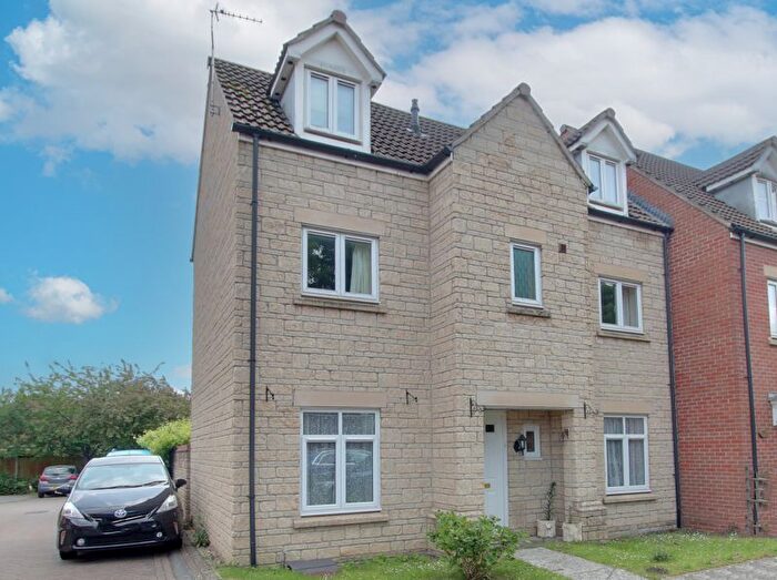 5 Bedroom Terraced House To Rent In Cavell Court, Trowbridge, BA14
