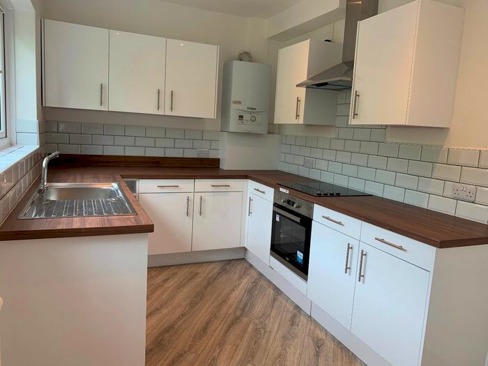 2 Bedroom Flat To Rent In Oak Court, Whitley Village, CV3