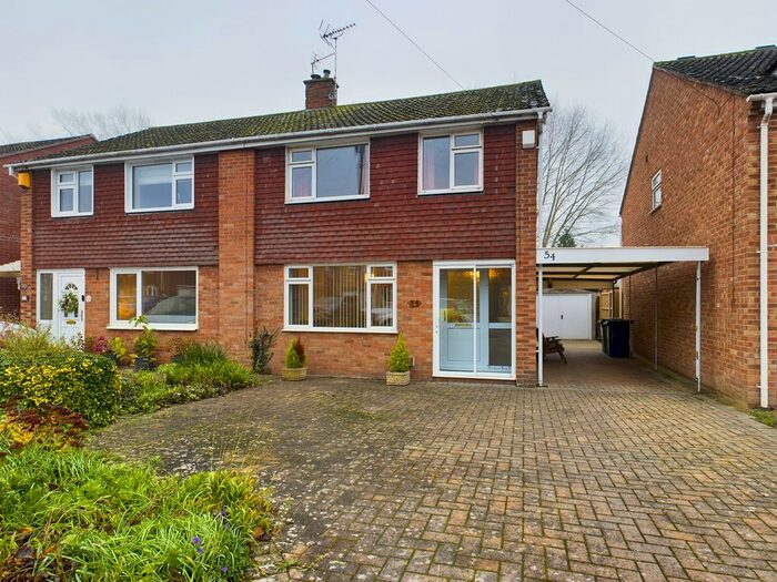 3 Bedroom Property To Rent In Carrant Road, Tewkesbury, GL20