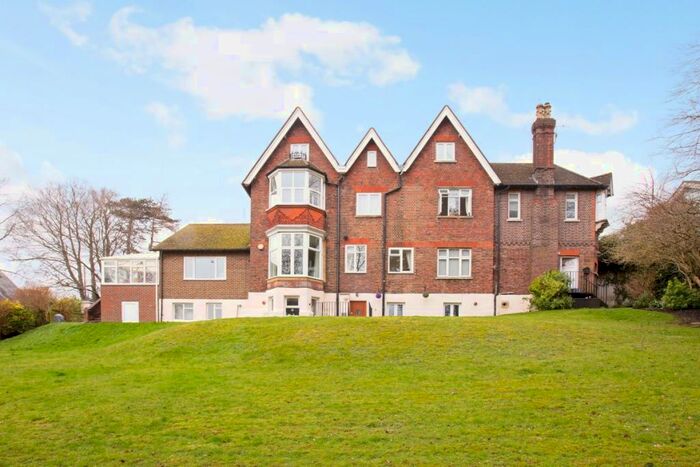 1 Bedroom Flat To Rent In Alma Road Reigate, RH2