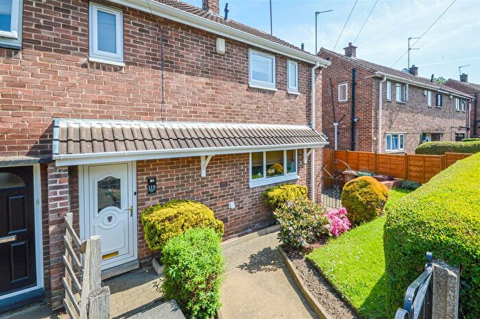 2 Bedroom Semi Detached House For Sale In Wharncliffe Road, Wakefield, WF2