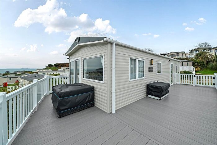 2 Bedroom Mobile/park Home For Sale In Swanage Coastal Park, Priests Way, Swanage, BH19