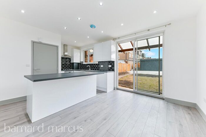 3 Bedroom Terraced House To Rent In London Road, Morden, SM4