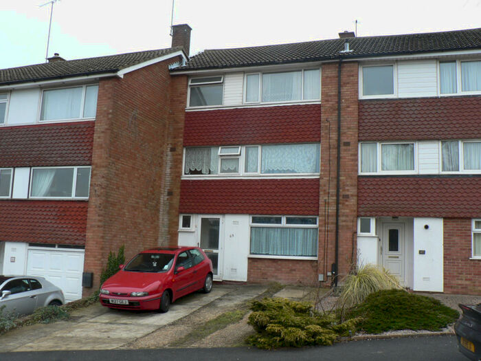 4 Bedroom Terraced House To Rent In Brendon Avenue, LU2