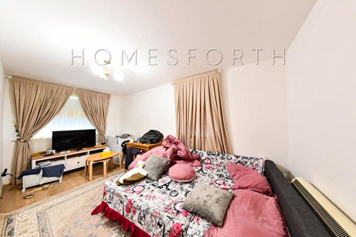 1 Bedroom Flat For Sale In Draycott Close, Cricklewood, NW2