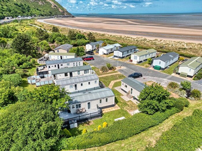 2 Bedroom Mobile/park Home For Sale In Aberconwy Park Spa Amp; Resort, Conwy, LL32