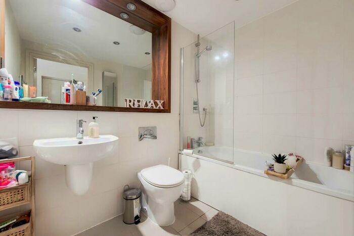 1 Bedroom Flat To Rent In Widmore Road, Bromley, BR1