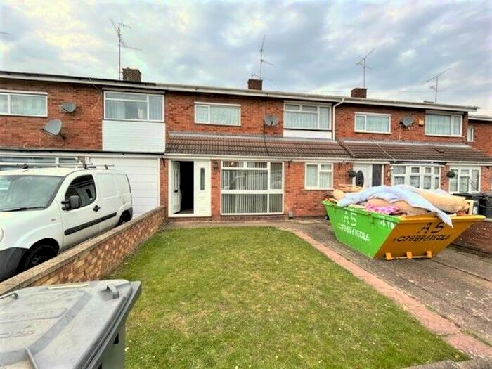 4 Bedroom Terraced House To Rent In Bodmin Road, Luton, LU4