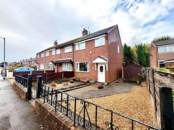 2 Bedroom Terraced House For Sale In Severn Way, Kearsley, Bolton, BL4