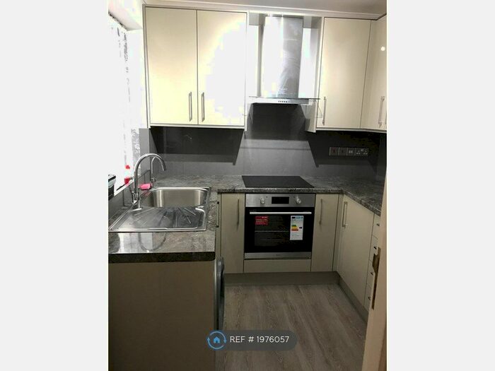 2 Bedroom End Of Terrace House To Rent In Torbay Road, Harrow, HA2