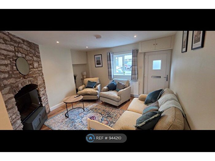 2 Bedroom Terraced House To Rent In Mwrog Street, Ruthin, LL15