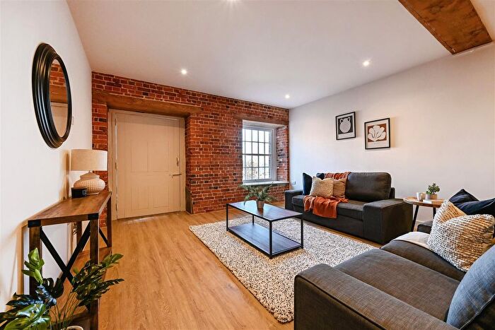 2 Bedroom Flat For Sale In Royal Clarence Yard, Weevil Lane, Gosport, PO12