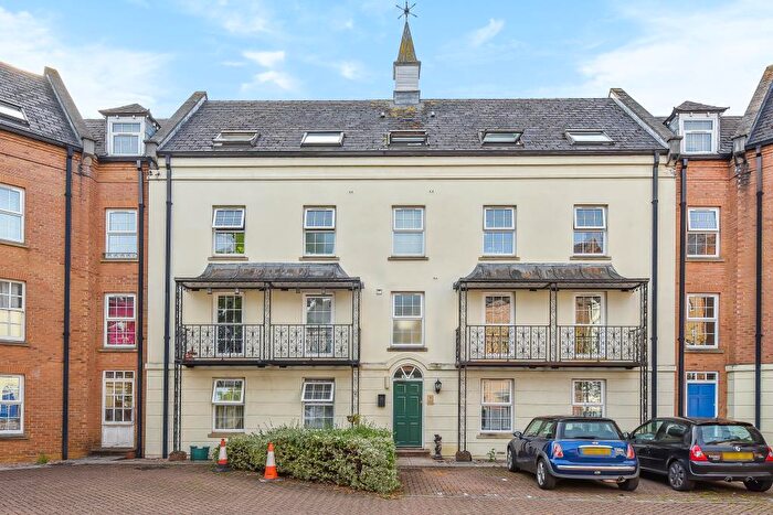 2 Bedroom Apartment To Rent In Banbury, Oxfordshire, OX16