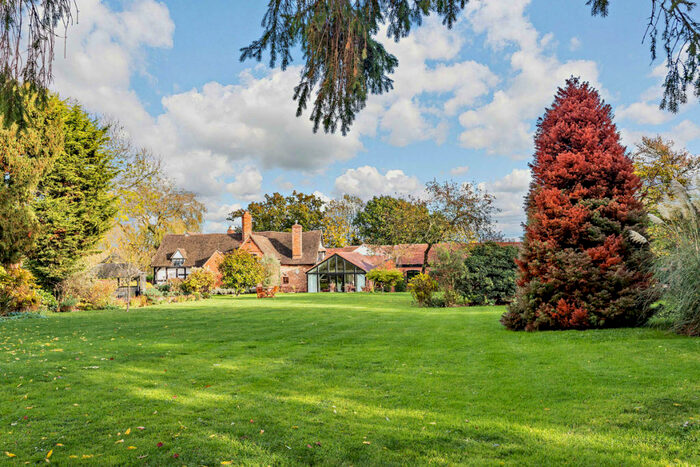 6 Bedroom Detached House For Sale In Mousley End, Warwick, CV35